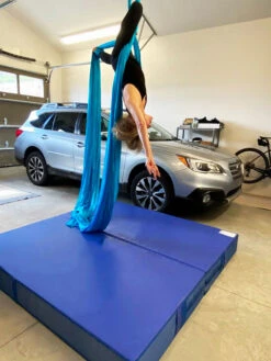 AK Athletic Equipment Aerial Arts Bi-Fold Landing Mat 6' X 6' X 8" -Exercise Mat 28252 2