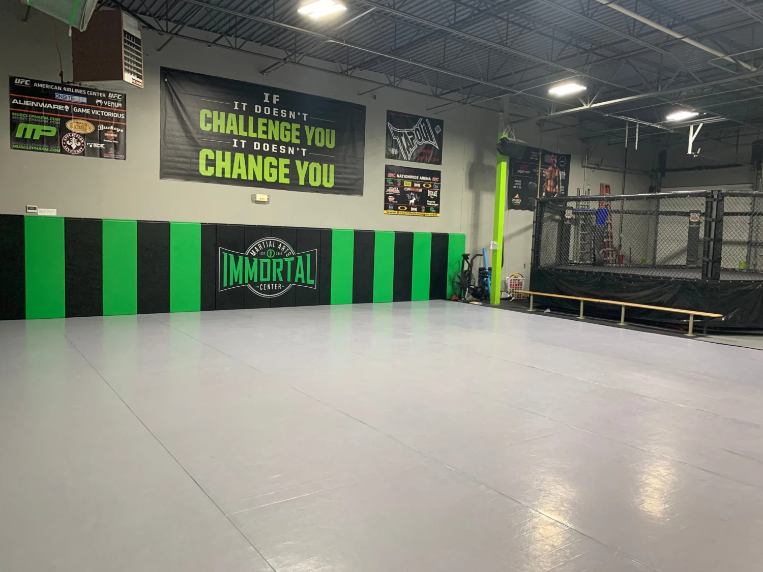 AK Athletic Equipment 24' X 24' Roll-Up Wrestling Mat 5 AK Athletic Equipment 24' X 24' Roll-Up Wrestling Mat - Image 3