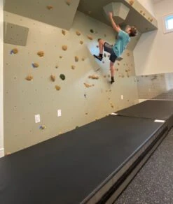 AK Athletic Equipment 4' X 8' X 8" Landing Mat -Exercise Mat Rockwall