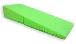 AK Athletic Equipment 29"x 72"x14" Folding Triangle Incline Wedge Mat