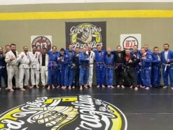 AK Athletic Equipment 20' X 10' - Roll-Up Martial Arts Flooring -Exercise Mat image1 4